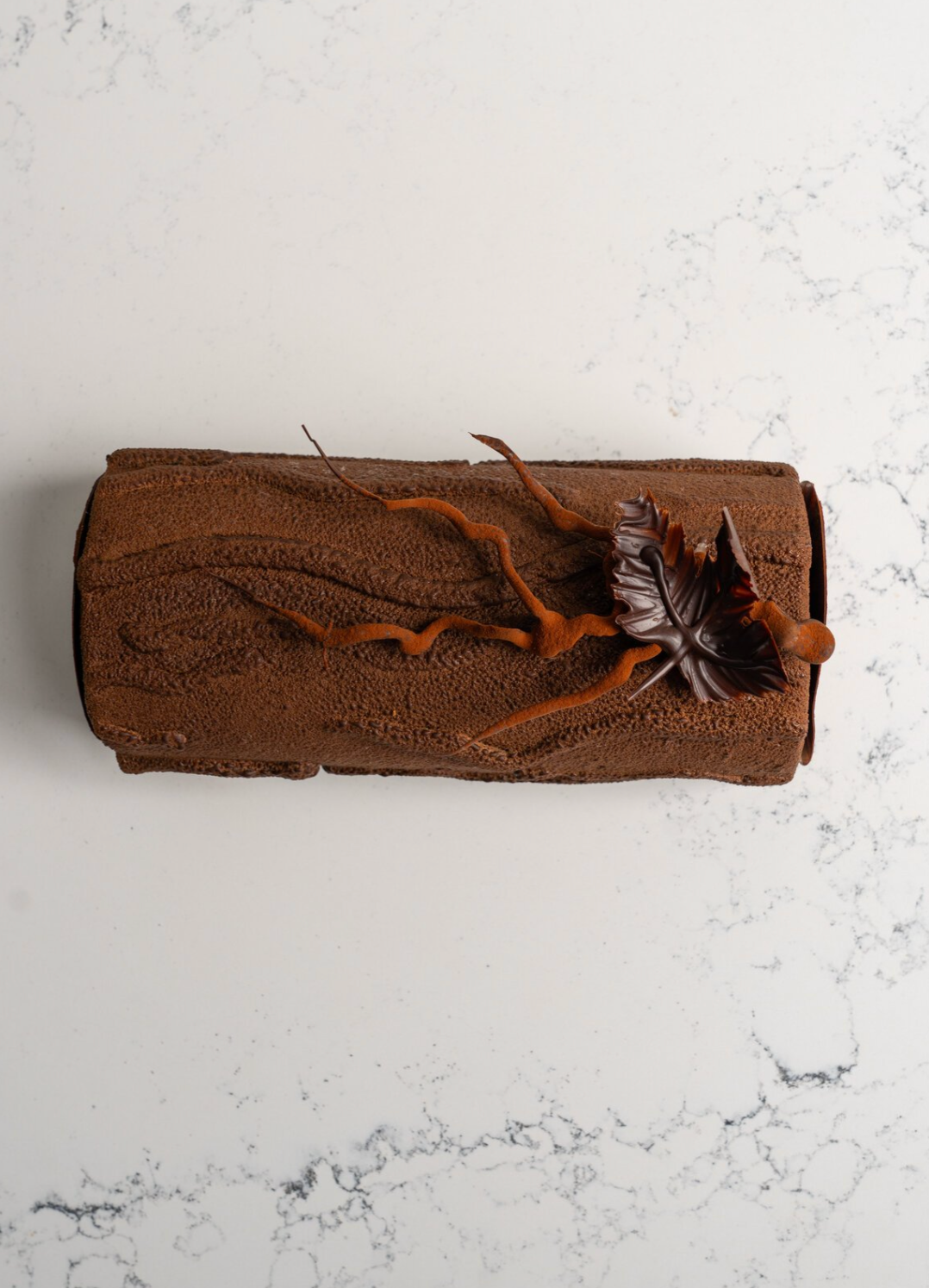 *STOCKS BAS* Bûche chocolat noir, caramel, thé du Labrador